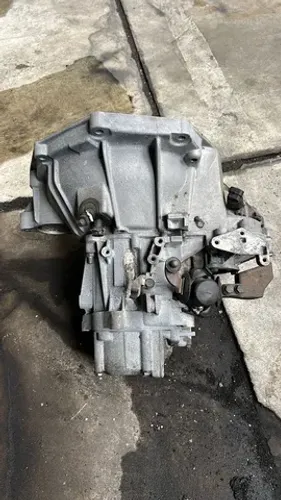 Caixa de marcha MANUAL de FIAT GRAN SIENA 1.6 e-torq