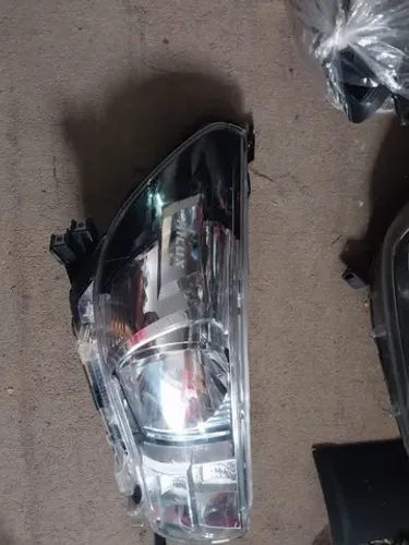 Farol Direito Hilux 2016 2017 2018 2019 2020 Original