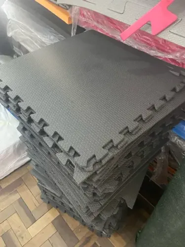 Tatame Eva emborrachado 50x50 10 mm preto 