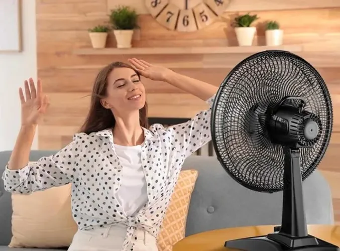 Lacrado Ventilador de Mesa Turbo 6 Hélices 40cm 135W 220V Preto - Multilaser