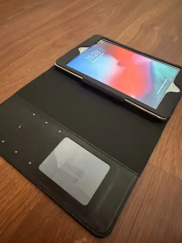 Ipad mini 3 IOS 12.5.6 32gb 3gb wi-fi bluetooth GPS Apple A7 6470mha camera face detection
