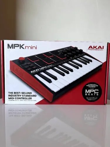 MPK Mini - Teclado Controlador MIDI