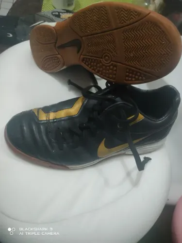 Chuteira Total 90 Shift Nike Reliquia Preta