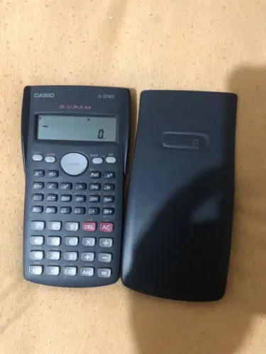 Vendo essa calculadora Científica