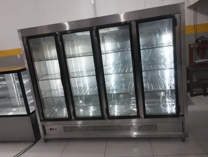 Geladeira inox comercial para padaria, cafeteria sob medida 