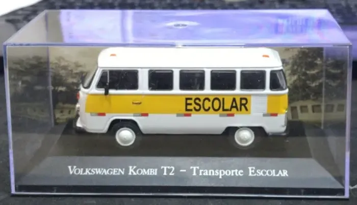 Coleção Veículos De Serviço Do Brasil Volkswagen Kombi T2 + Fascículo