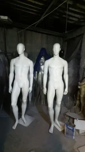 Manequins masculino white