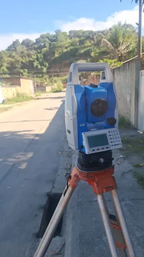 Serviços de topografia