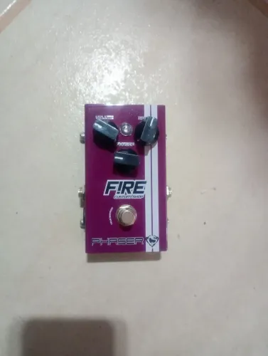 Pedal fire Phaser cacau santos para guitarra