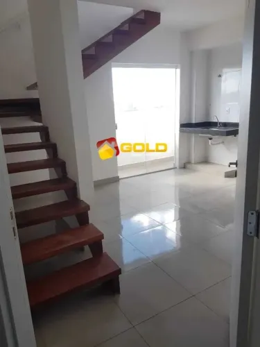 Cobertura para Venda em Uberlândia, Tubalina, 3 dormitórios, 1 suíte, 2 banheiros, 1 vaga