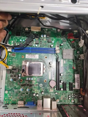 Gabiente Lenovo 90AS + Placa mãe Lenovo H50