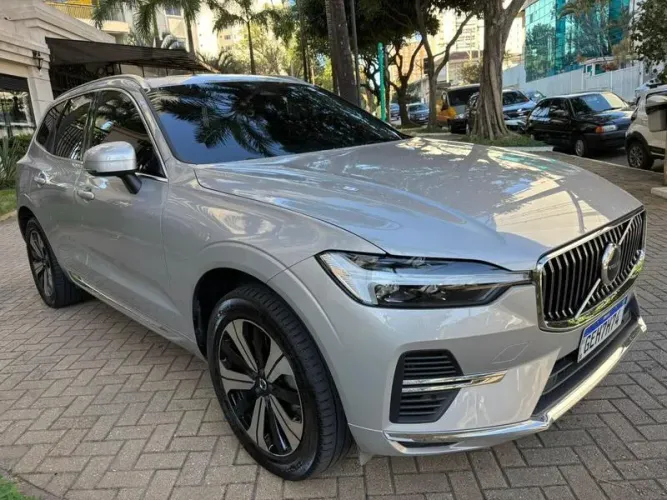 Volvo XC-60 T-8 Plus 2.0 AWD (híbrido) 2024