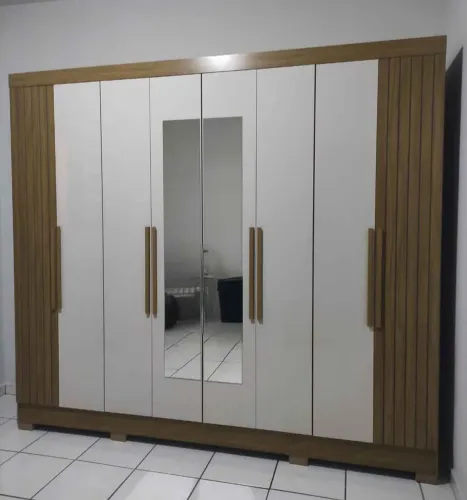 GUARDA ROUPA