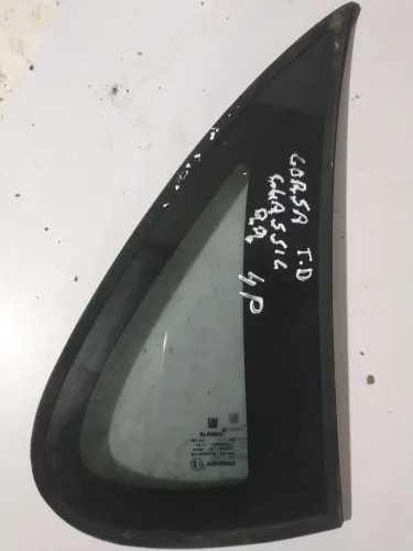 Vidro traseiro direito vigia gm/Corsa classic 99/00