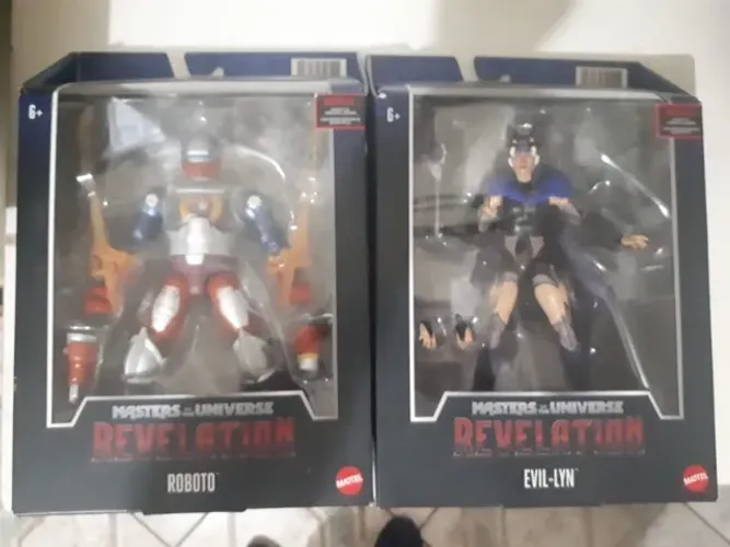2 bonecos master of the universe ROBOTO/EVIL- LYN