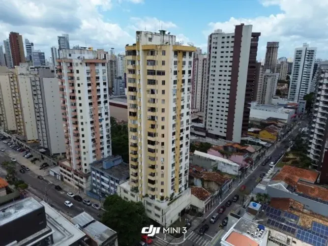 Apto, 135m², 3/4 no Ed. Guarani