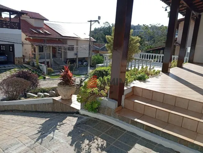 Casa com 3 quartos à venda, 190 m² por R$ 950.000 - Badu - Niterói/RJ