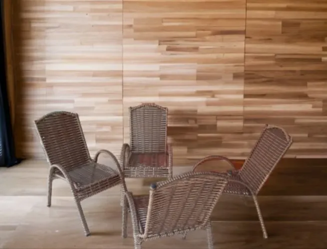 Conjunto de Cadeiras em Fibra Sintética 4 lugares