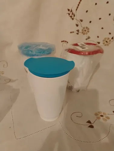 Copo allegra dá Tupperware 