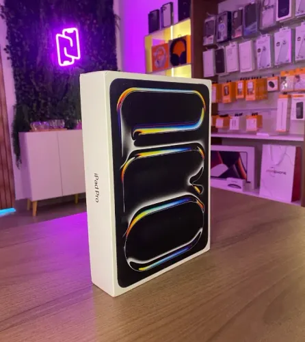 iPad Pro M4 512GB 13" Celular - Novo - 1 Ano de Garantia - Loja física - Até 18x