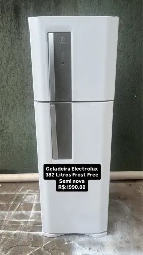 Geladeira Electrolux semi nova 