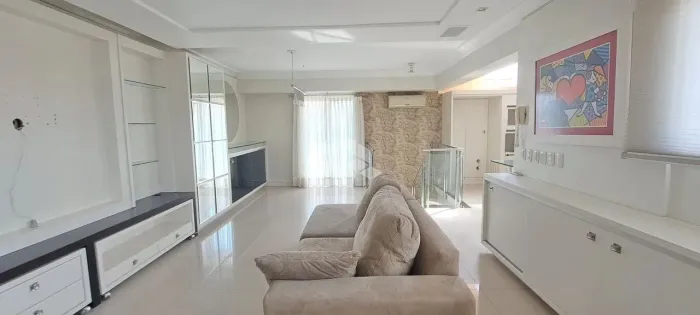 COBERTURA DUPLEX MOBILIADA COM 2 SUITES NO BAIRRO INTERLAGOS EM CAXIAS DO SUL