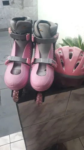 Patins feminino Bel sports con capacete. 
