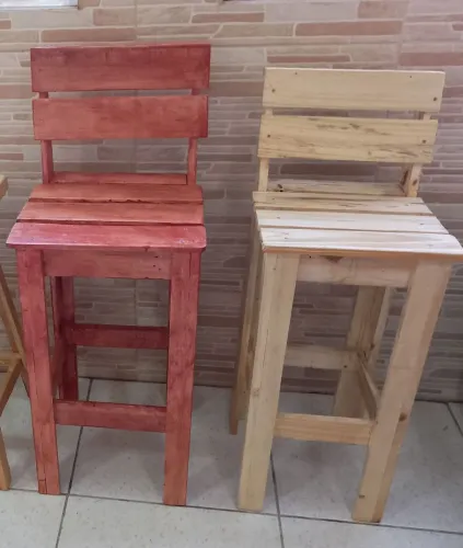 Banquetas Rústicas de Madeira