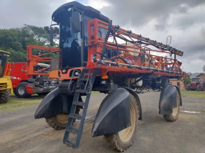 Pulverizador Autopropelido Kuhn - Boxer 2000. Fabricação 2017