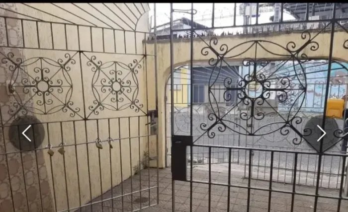 CASA COM PONTO COMERCIAL NO ALECRIM