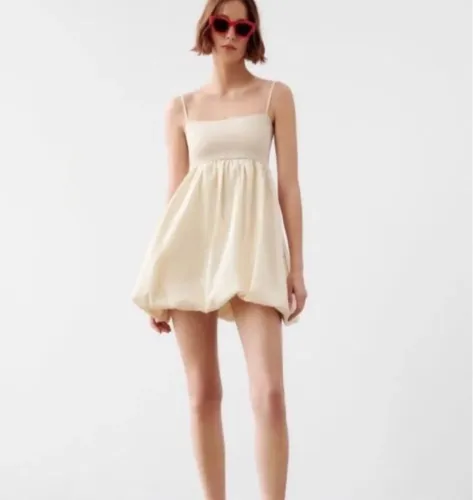Vestido Bege Balonê Zara - Tamanho M (modelagem pequena)
