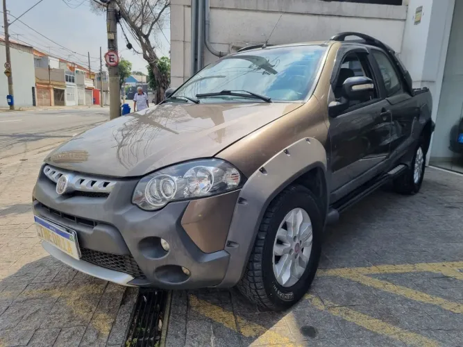 Fiat Strada Adventure1.8/ 1.8 Locker Flex CD 2013