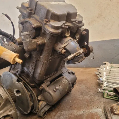 Vende se um motor parcial polares 500 ESPORT MAM  4 X 4 ,4 tenpo