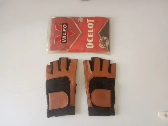 Luva De Musculação + Cinta De Couro