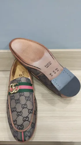 Sapatos Gucci Marrom