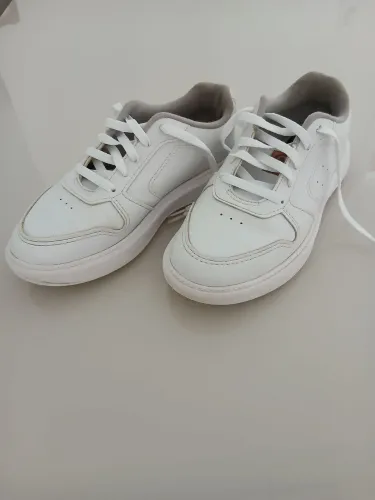 Tênis Branco Casual