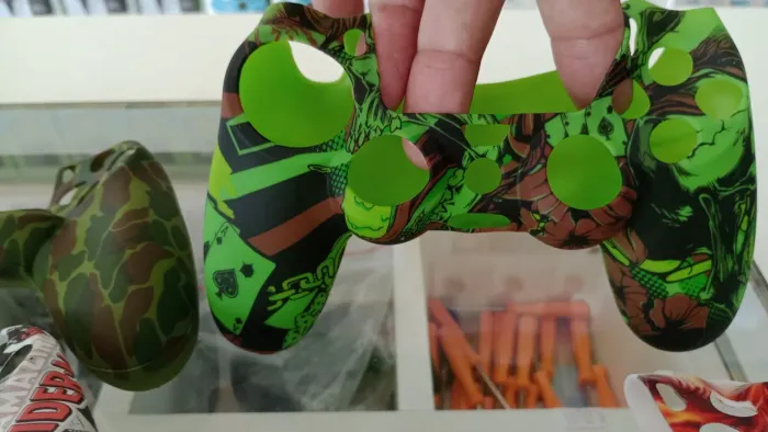 Capas para Controle PS4 - Camuflado e Cartas