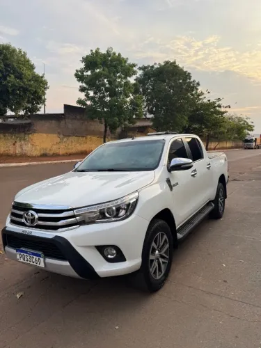 Toyota Hilux CD SRX 4X4 2.8 TDI 16V Diesel Aut. 2017