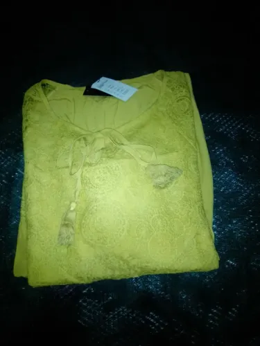 Blusa com Renda