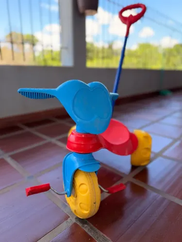 Triciclo Velotrol Infantil Pedal Colorido