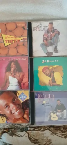 Lote 12 cds axé  por 80