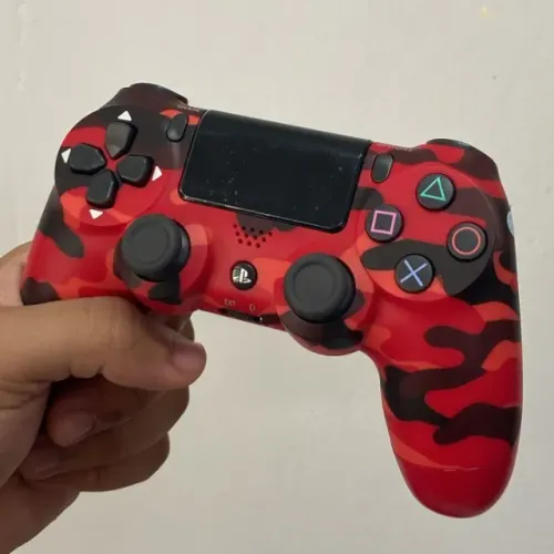 CONTROLE PS4 SONY CAMUFLADO VERMELHO