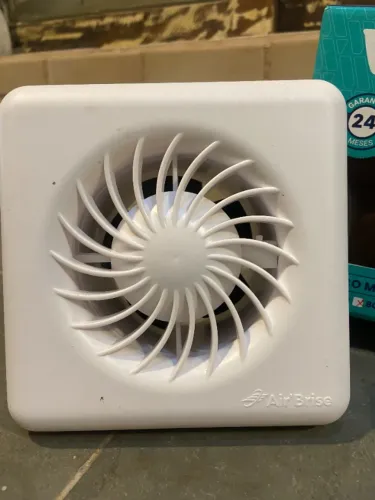 Ventokit Renovador de Ar Air Brise Modelo 80 - 127V - 100mm