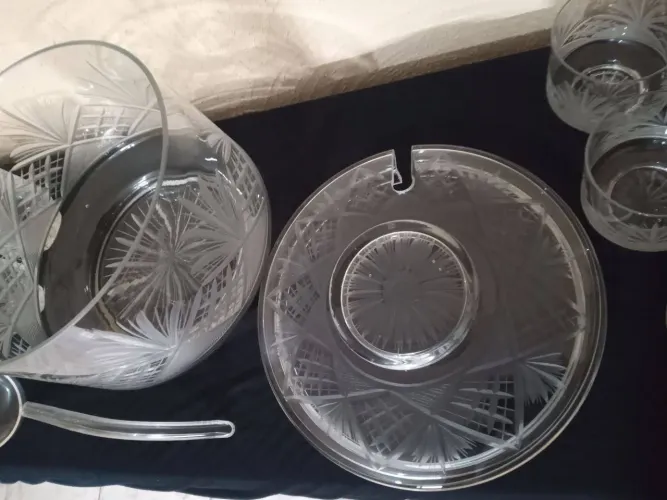 Conjunto de poncheira de cristal lapidado