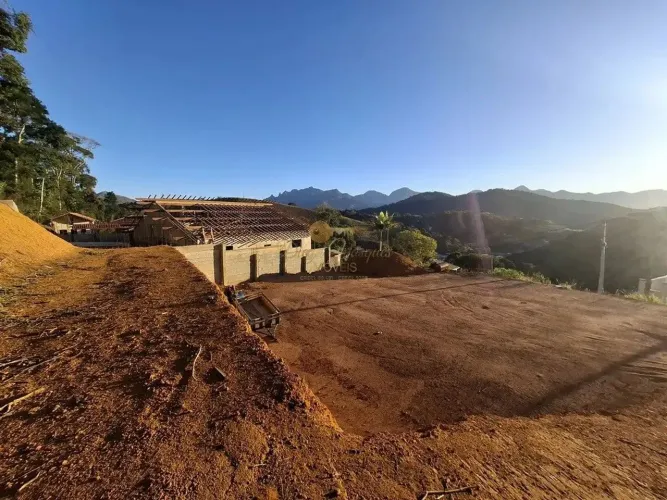 Terreno em Condomínio para Venda em Teresópolis, Prata