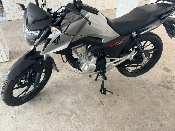 Fan 2026 quitada 1300 km emplacado zero bala