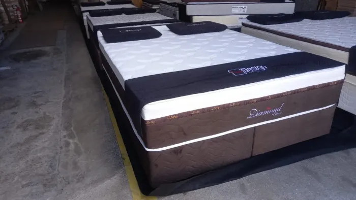 Cama Queen
