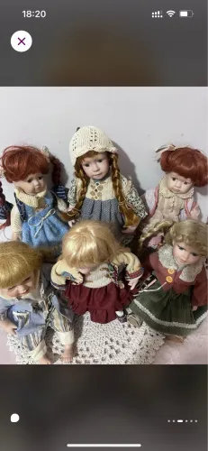 bonecas de porcelana.