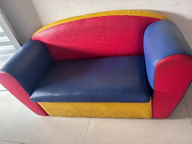 Sofá baú infantil 
