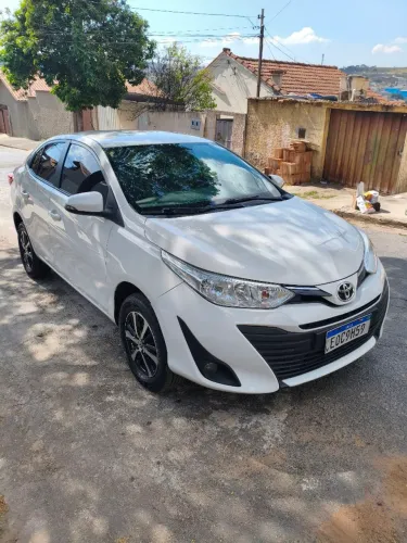 Toyota Yaris XS Connect Sedan 1.5 Flex 16V AUT 2020